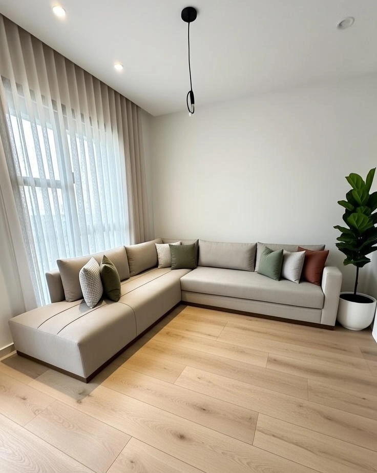 Canapé d'Angle Beige Sable — Design Minimaliste Bas de Sol | Livraison Nador & Oriental